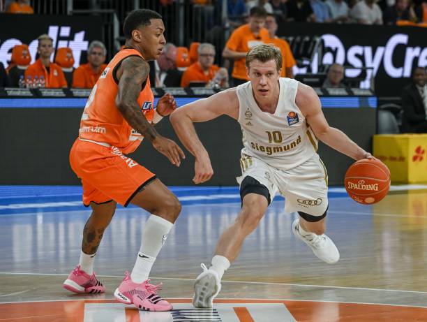 键比赛中屡 键比赛中屡